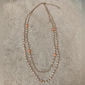 Roses & pearls necklace